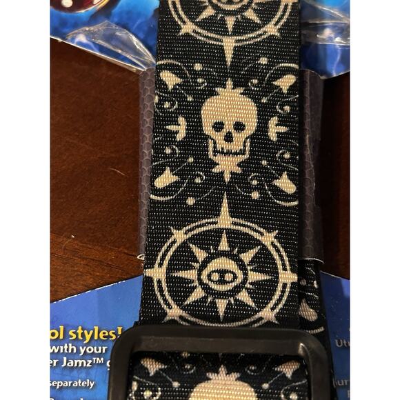 Paper Jamz (Jams) Guitar Strap - Series 1 Black With Skulls - Picture 6 of 9